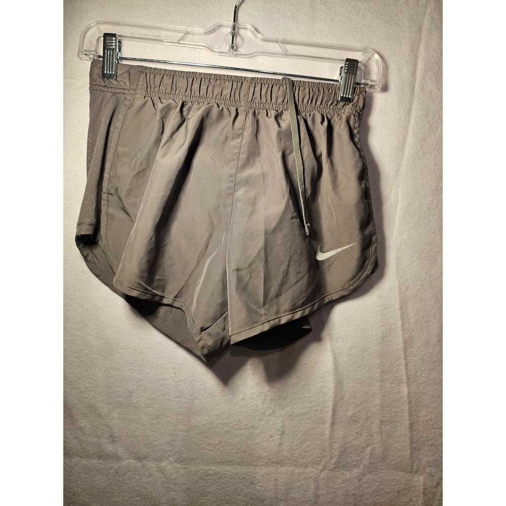 Nike Dri-FIT Women Running Shorts Gray Mesh Panels XS Athletic Gym Workout 4011